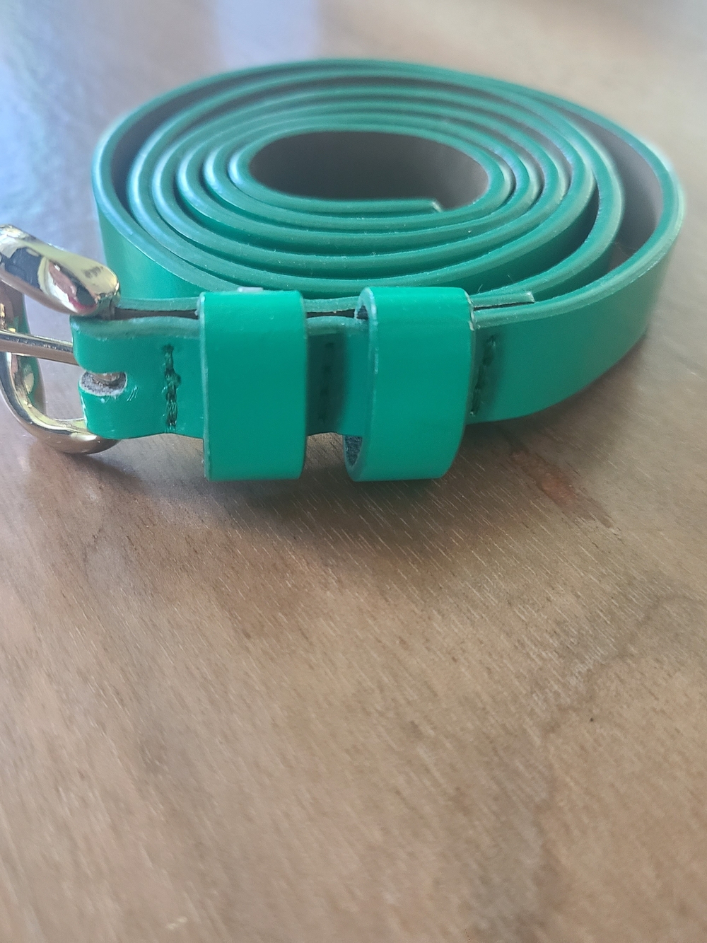 Women's Slim Kelly Green Belt - Stylish Everyday Accessory